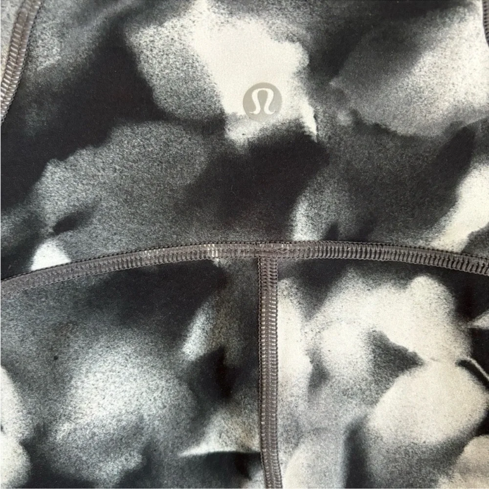 Lululemon Train Times 7/8 Pant 25” Interlaced Starlight Black / Black